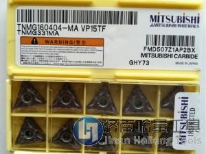 FP	精加工用	碳钢・合金钢精加工用第一推荐断屑槽，刀尖前端的断屑槽凸起，使在微小切削深度条件时也能有效控制切屑。保持刀尖部的强度，防止突发的损伤。